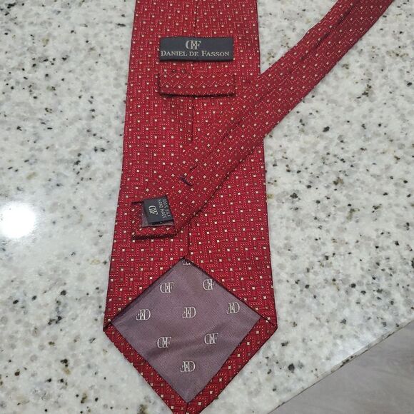 Daniel de fasson red geometric silk tie 4x57 - Picture 1 of 4